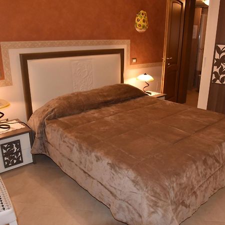 Il Campanile Locazioni Turistiche Villa เลชเช ภายนอก รูปภาพ
